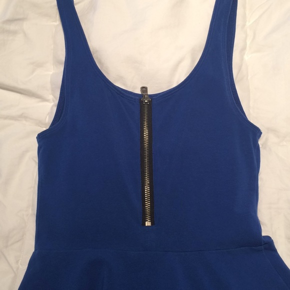 Top - Picture 2 of 2